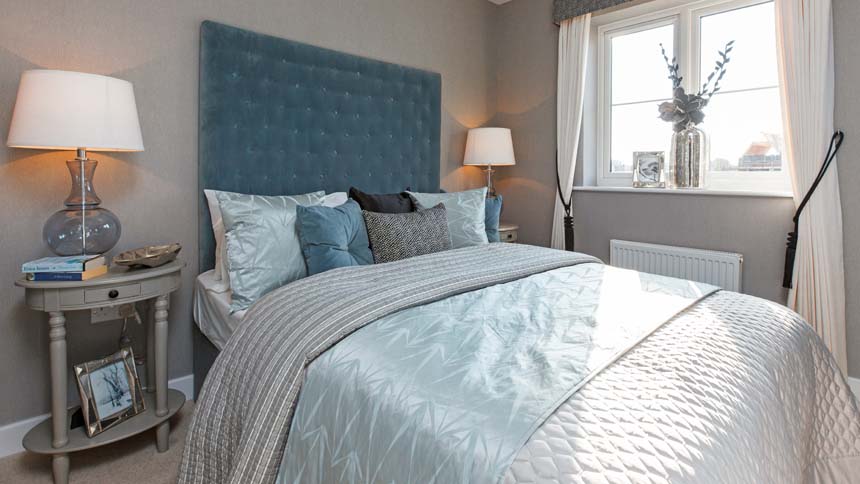 Rowdhedge Wharf master bedroom